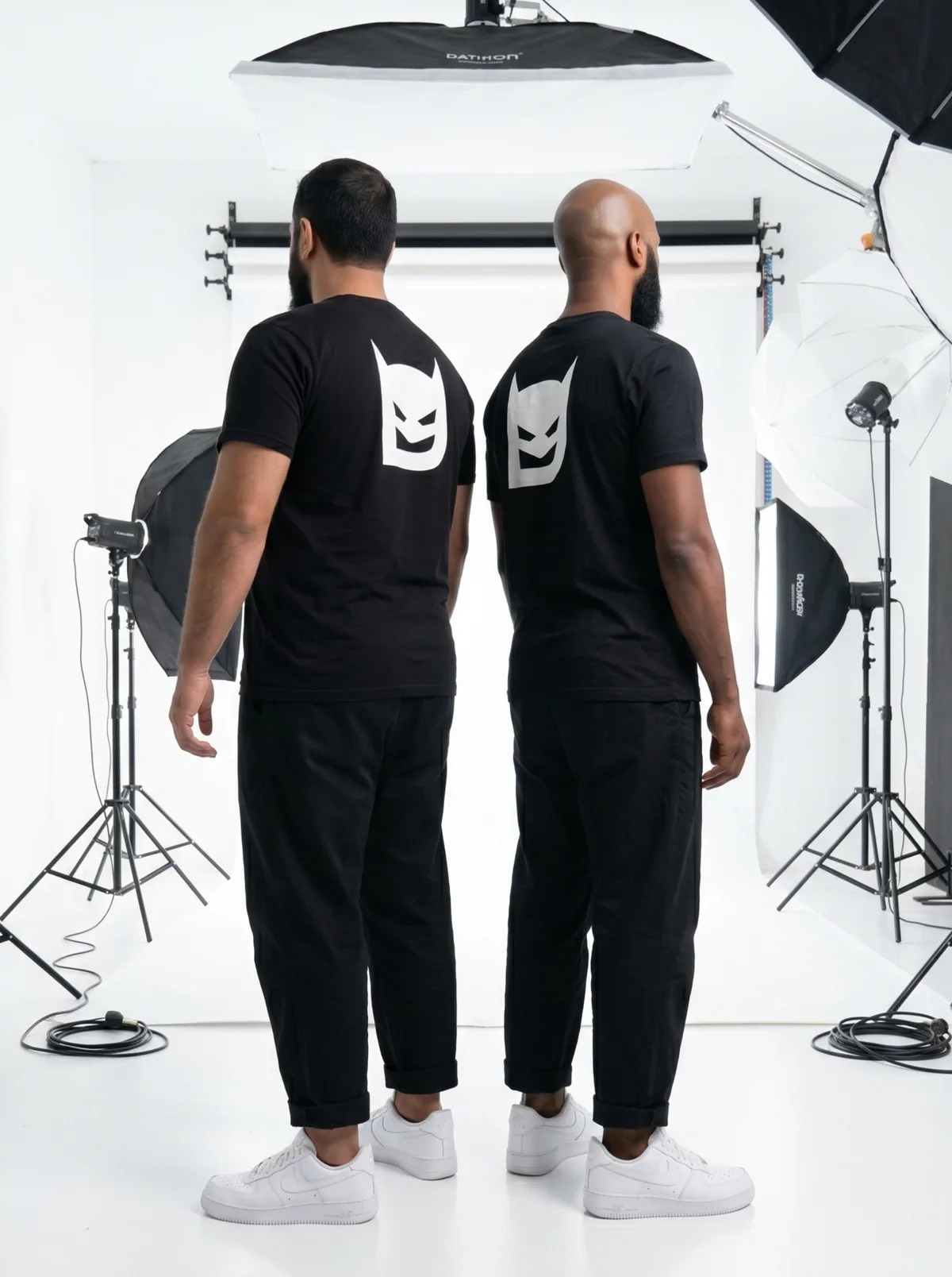 Yassine Labhih et Yves Singaye, co-fondateurs de The Dark Agency, agence vidéo et IA générative